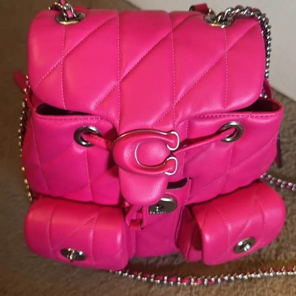 Coach dragonfruit Tabby backpack - Picture 6 of 14